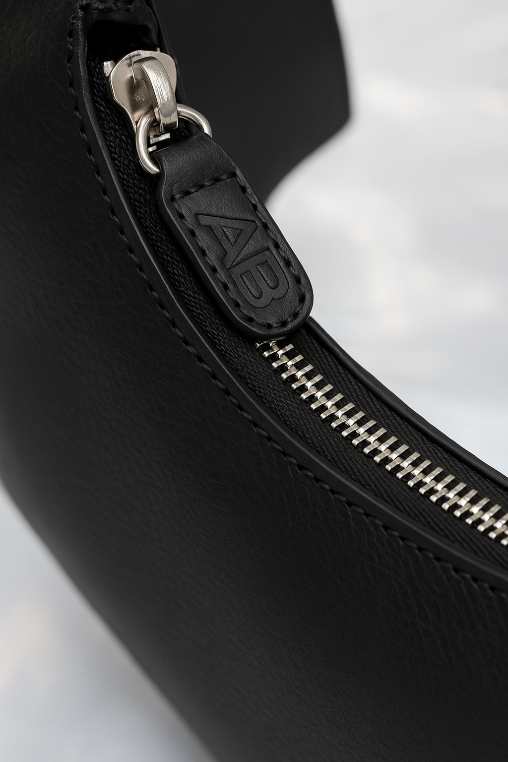 BETA BLACK LEATHER