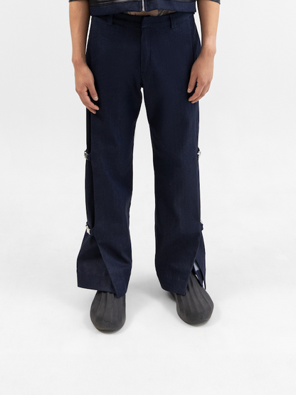 Denim buckle pants
