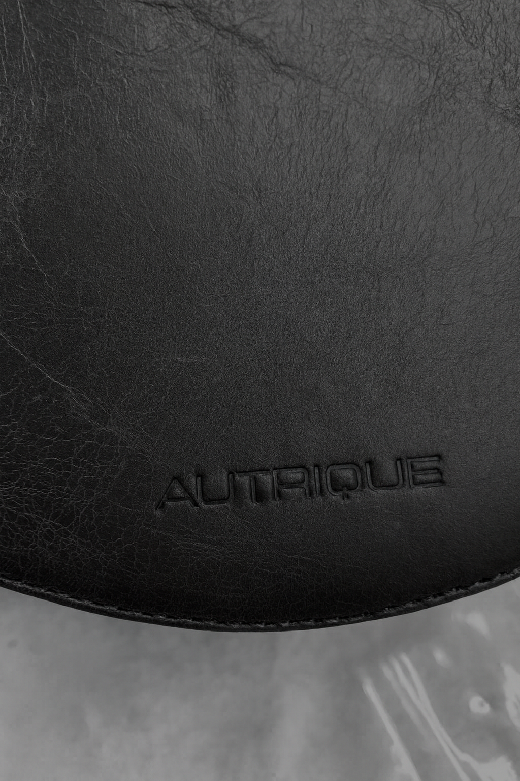 BETA BLACK LEATHER